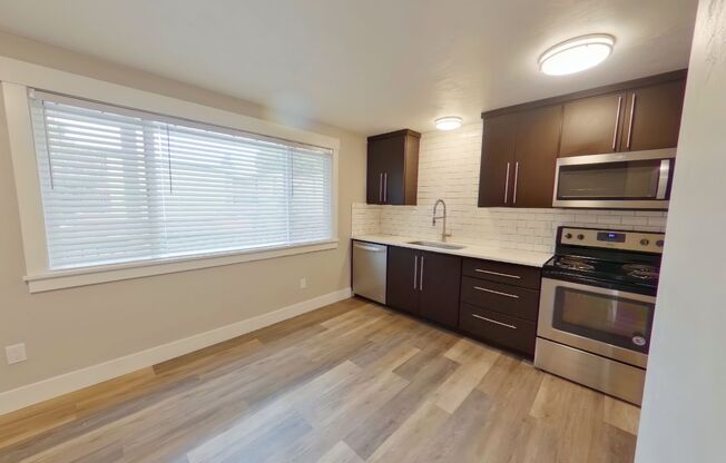 1 bed, 1 bath, $1,395, Unit 10