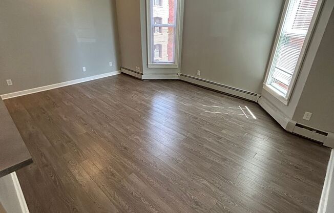 736 East 16th Street (New Town)