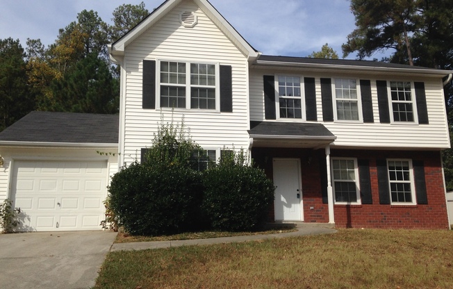 8205 Autumn Greene Dr: Spacious 4 BR, 2.5 BA home only 2 miles from I-85 for rent in South Fulton! Available NOW!