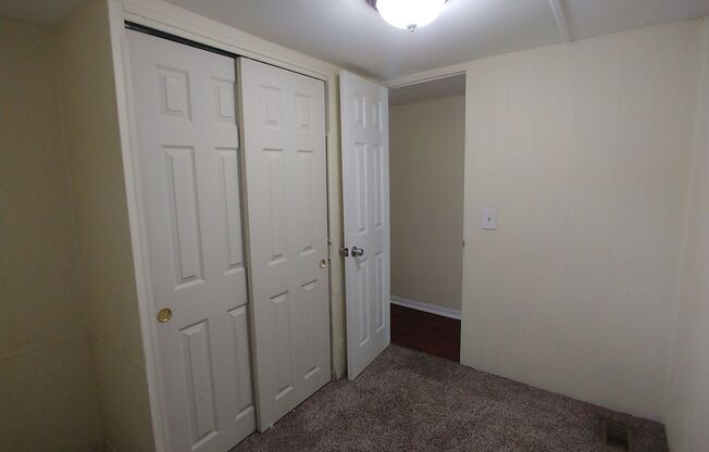 2 beds, 1 bath, $825