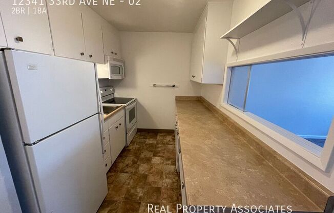 12341 33 AVE NE