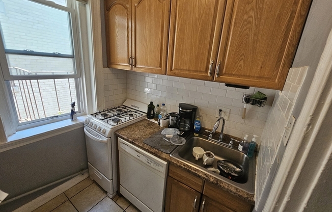7 Lothian Rd # A