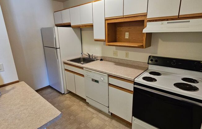 Studio, 1 bath, 532 sqft, $950