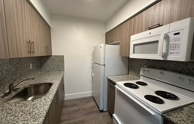1 bed, 1 bath, 650 sqft, $1,695, Unit 2300-107