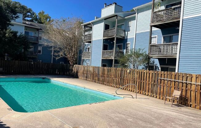 1 bed, 1 bath, $1,100, Unit Unit 105C