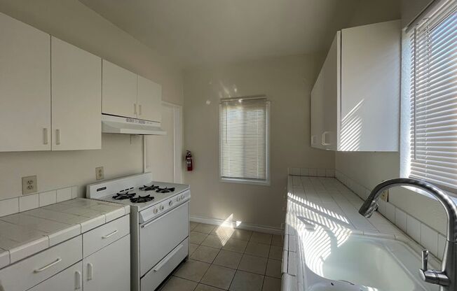 1 bed, 1 bath, 500 sqft, $1,695, Unit 758-APT 4