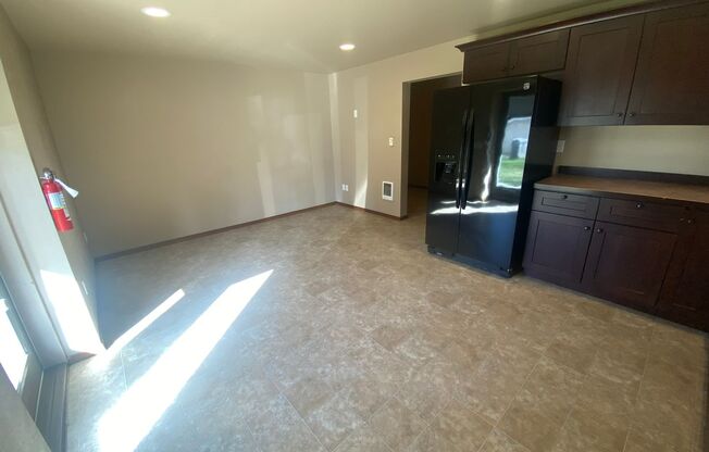 702 E Capitol Ave.