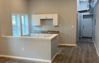 17570 Lake Shore 14 Unit