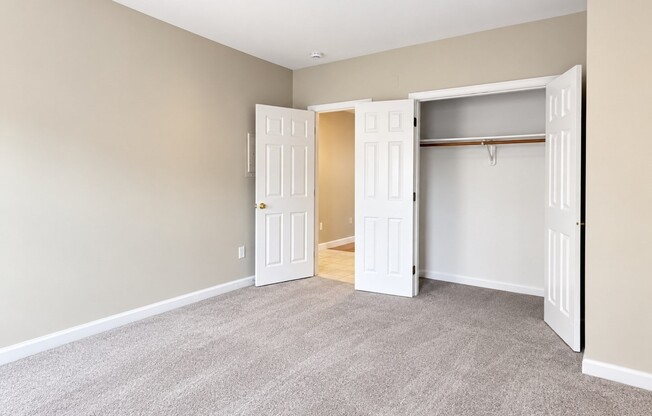 2 beds, 1 bath, 850 sqft, $3,850, Unit TEN