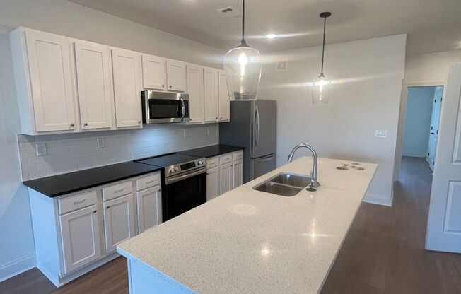 1 bed, 1 bath, 859 sqft, $1,600, Unit B203