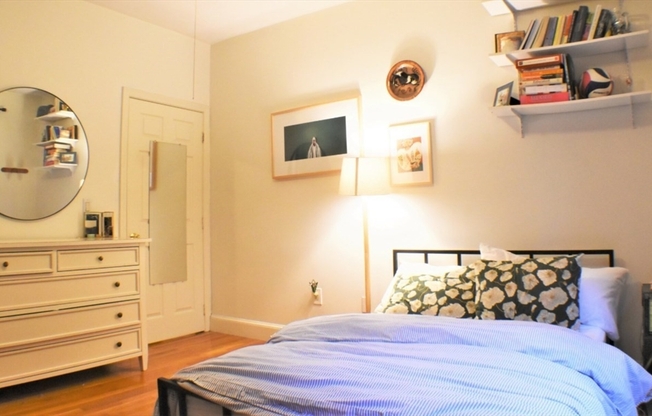 3 beds, 1 bath, $4,675, Unit 1