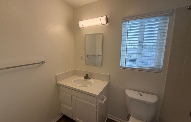 Studio, 1 bath, 426 sqft, $2,010, Unit 52549
