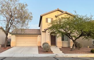 in heart of summerlin 3 bedroom 2.5 bath with 2 car garage