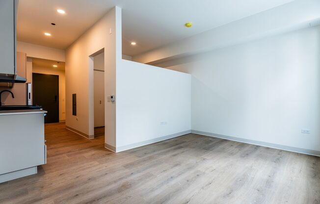 1 bed, 1 bath, 389 sqft, $2,550, Unit 206