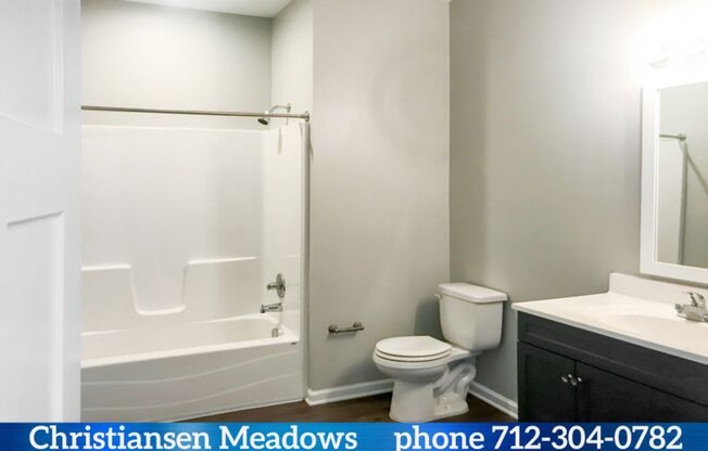 2 beds, 1 bath, 960 sqft, $925, Unit 14-202