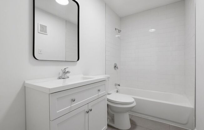 2 beds, 1 bath, 900 sqft, $1,600, Unit 304