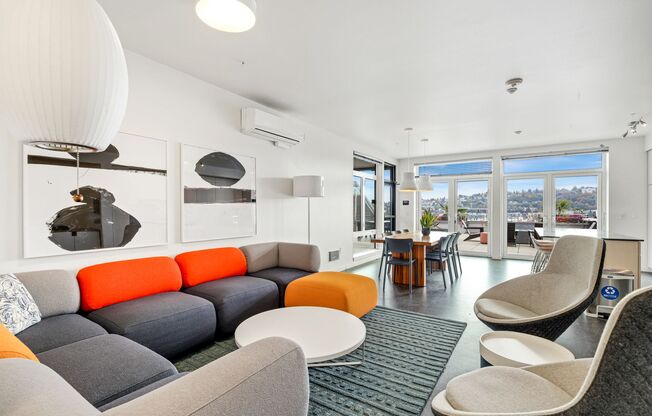 2 beds, 1.5 baths, 837 sqft, $2,795, Unit 310