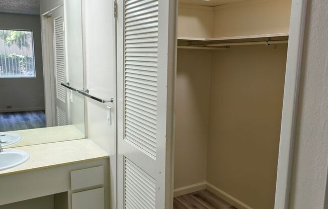 3 beds, 2 baths, 1,304 sqft, $2,350, Unit 143132