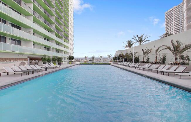 1756 N Bayshore Dr