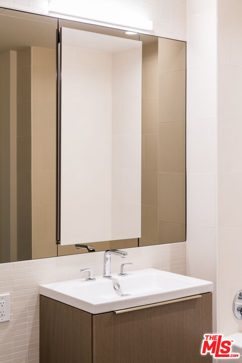 1 bed, 1 bath, 760 sqft, $3,100, Unit 1510