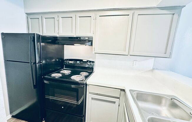 Studio, 1 bath, 500 sqft, $850, Unit 117