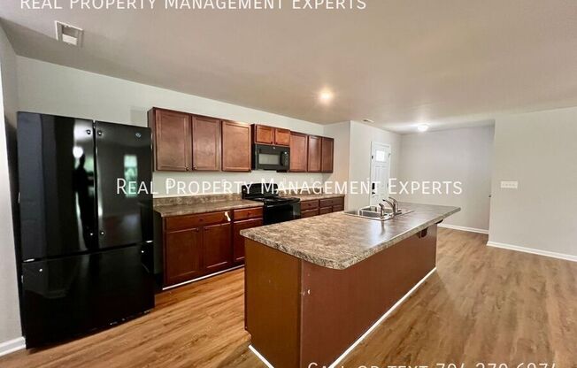 1819 HOOPER CT