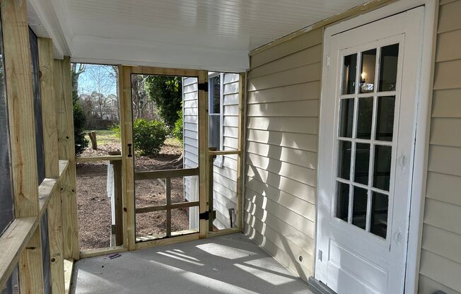 Beautifully Remodeled 4-bedroom Cape Cod - Available 7/10