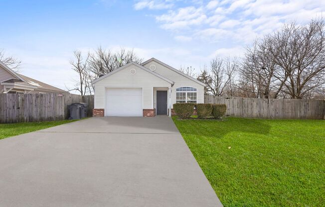 Cute home close to Downtown Rogers