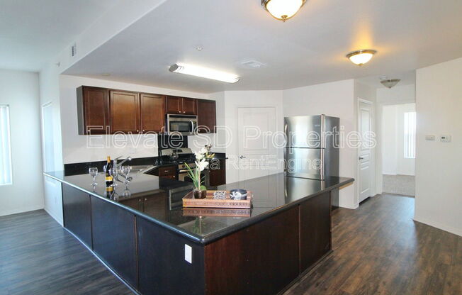 2 beds, 2 baths, 1,047 sqft, $2,895, Unit 412