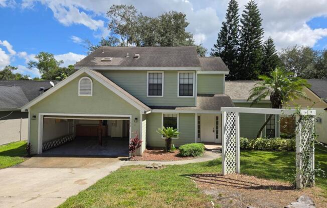 1232 Woodridge Court