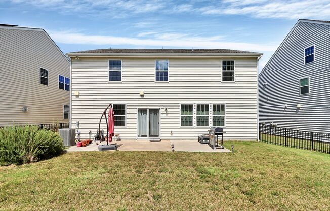 4 beds, 2.5 baths, $2,795