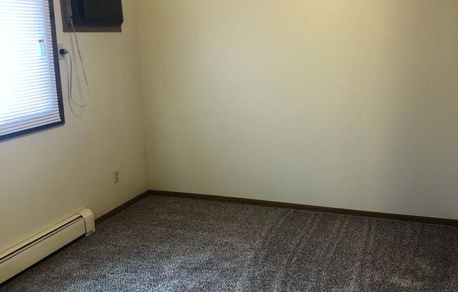 1 bed, 1 bath, 580 sqft, $650, Unit 1460-13