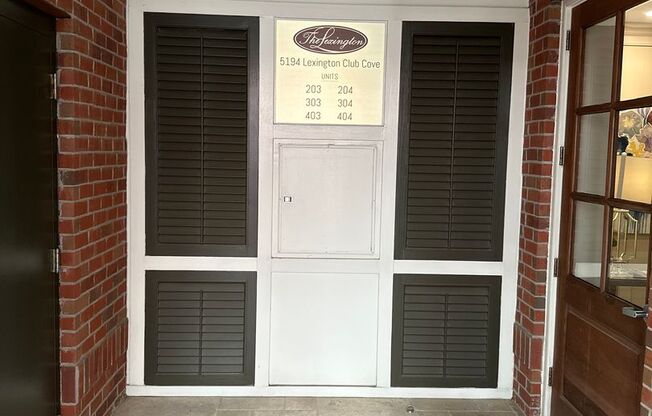 2 beds, 2 baths, $2,895