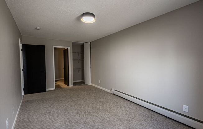 2 beds, 1 bath, 950 sqft, $1,679, Unit 333