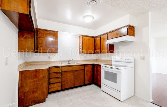 1 bed, 1 bath, 624 sqft, $895, Unit S