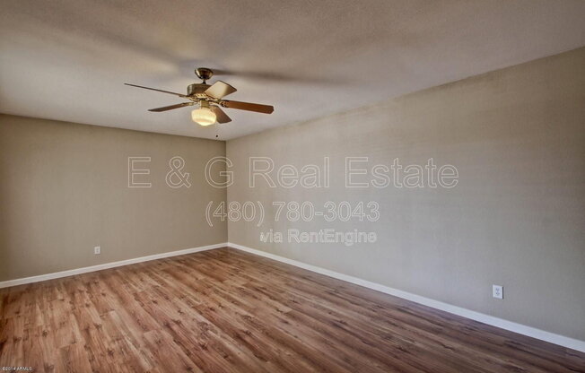 1030 E Manhatton Dr