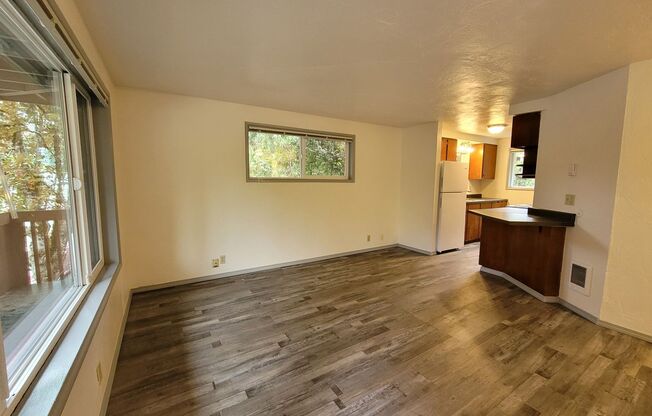 1 bed, 1 bath, $1,150, Unit 14308