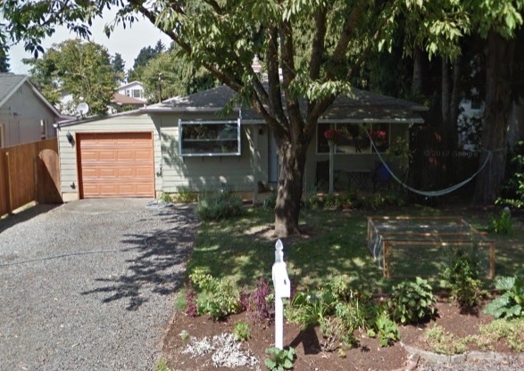 Quaint 1950's Home in Milwaukie