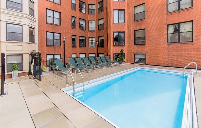 2 beds, 1 bath, 905 sqft, $6,600, Unit 801