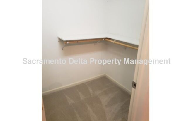 2 beds, 2 baths, $2,095, Unit # 26104
