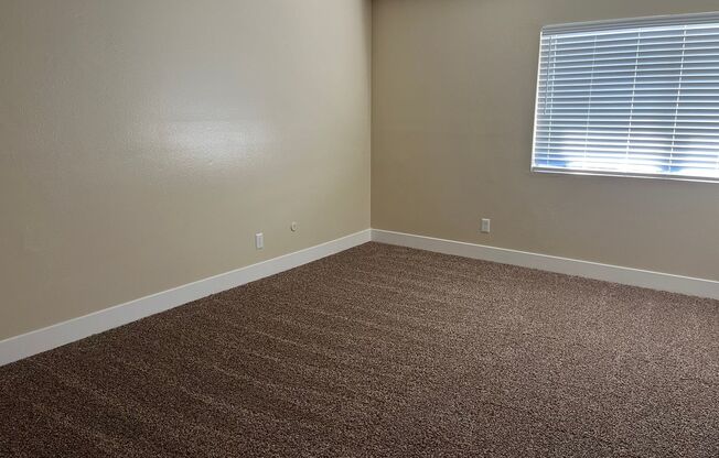 1 bed, 1 bath, 714 sqft, $1,595, Unit 010