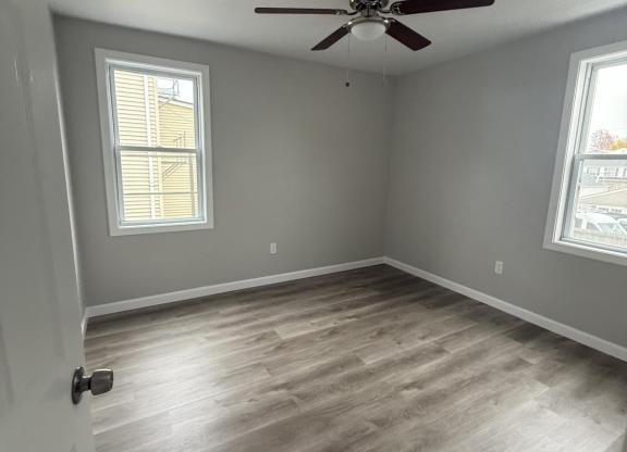 2 beds, 1 bath, $1,700