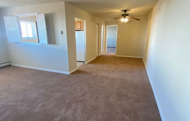 1 bed, 1 bath, 725 sqft, $1,295, Unit H10