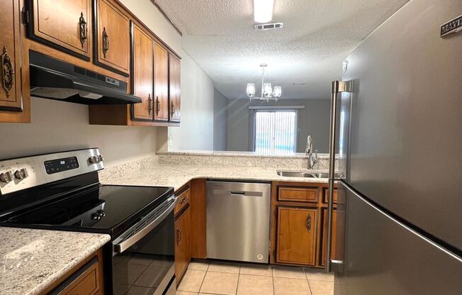 WATERFRONT CONDO IN LAKE PARK