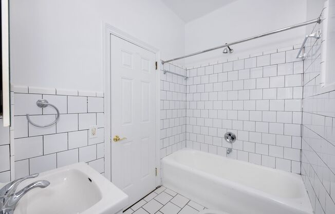 Studio, 1 bath, 350 sqft, $2,850, Unit 7-H