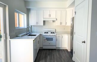 Iris Apts 6B3.5B is Now Leasing!