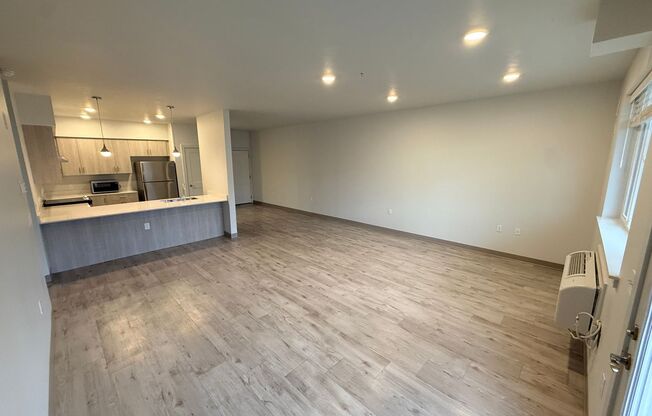 1 bed, 1 bath, 1,003 sqft, $1,295, Unit 103A (ADA)
