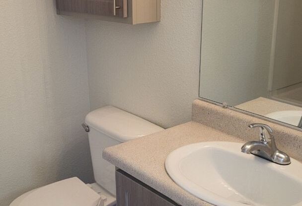 3 beds, 2 baths, 1,086 sqft, $2,011, Unit P-167