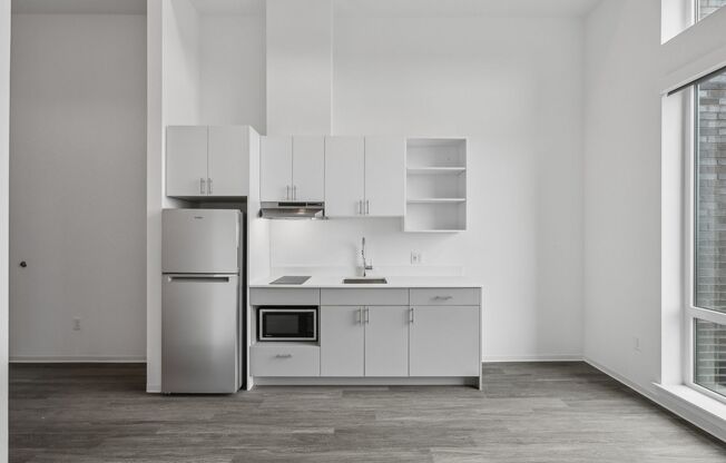 Studio, 1 bath, 275 sqft, $1,400, Unit 730