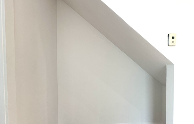 359 W 53 ST